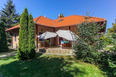 Boglár 8 Apartman