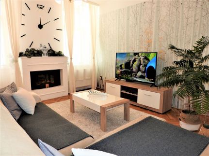 Léna Apartmanház19