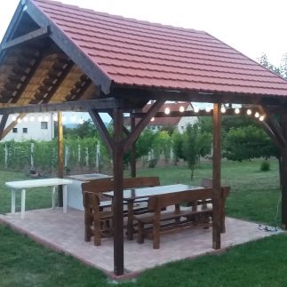 Hanna Apartmanház21