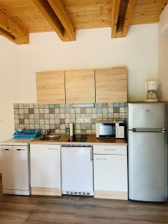 Csokonai Jobb Nagy Apartman7