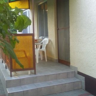 Nagyi Apartmanház3