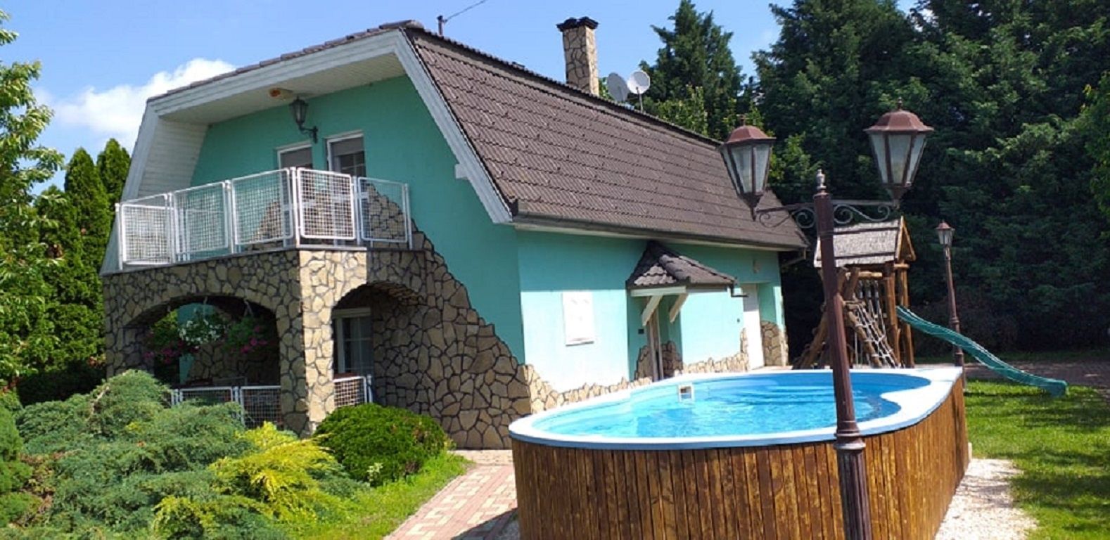 Nyúlzug Családi Nyaraló – Szarvas