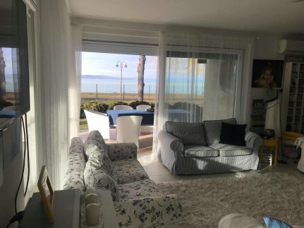 MA Luxury Direct Beach Apartman