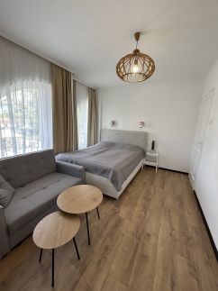 Caesar Apartments5