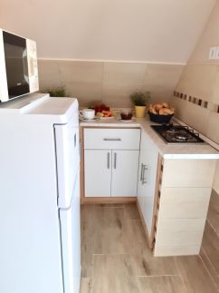 Jolie Apartman17