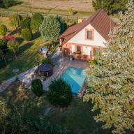 Nyugalom Szigete Vendégház