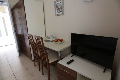 Adelíz Apartman8