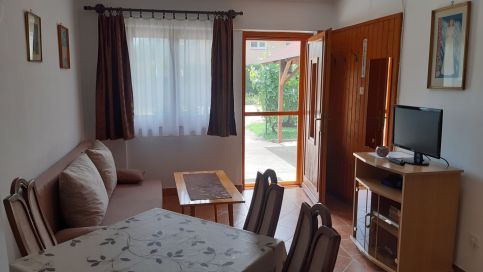 Meni Apartmanház Balatonföldvár39