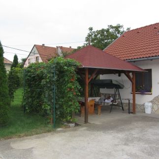 Meni Apartmanház Balatonföldvár1