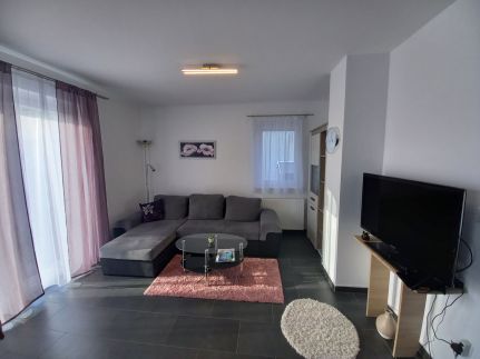 Laura Luxury Apartman8