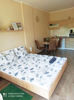 Rozmaring Apartman10