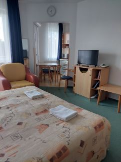 Hanna Apartman8