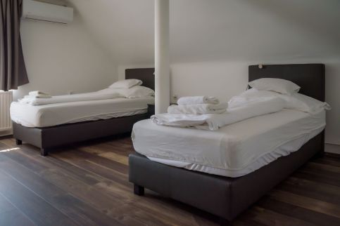 HBH Bajor Sörház és Panzió21