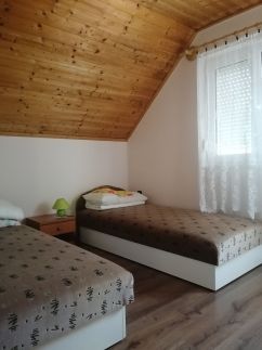 Rózsás Nyaralóház Balatonmáriafürdő – Balatonmáriafürdő fotó 1