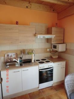 Csokonai Kis Apartman1