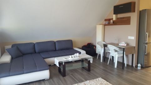 Nefelejcs Apartman1