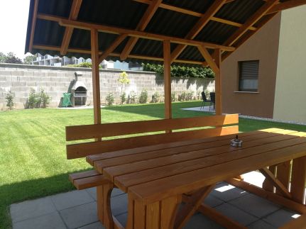 Azúr Wellness Apartman48