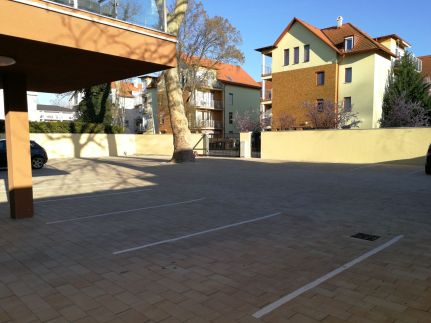 Azúr Wellness Apartman28