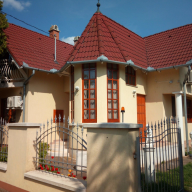 Thália Apartmanház