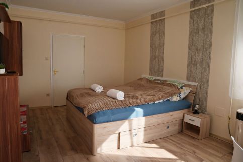 Pipacs Apartman13