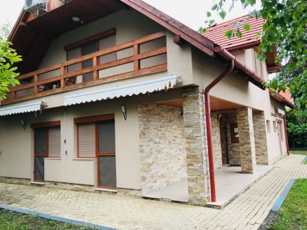 Linton Apartmanház2