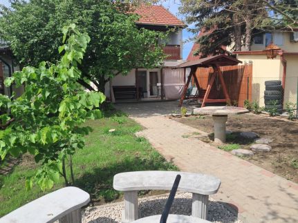 Hajnalka Nyaraló6