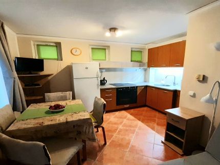 Golden Sunshine Apartman7