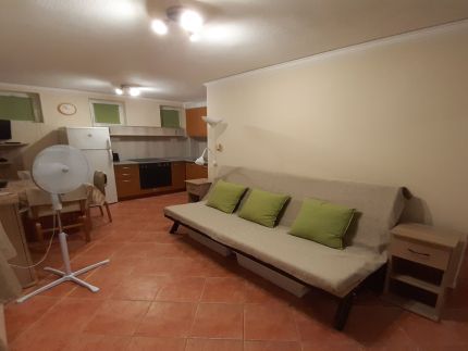 Golden Sunshine Apartman9