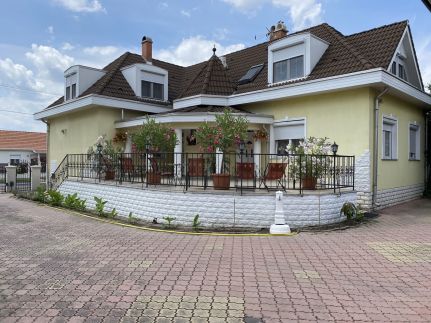 Veronika Villa Apartman4
