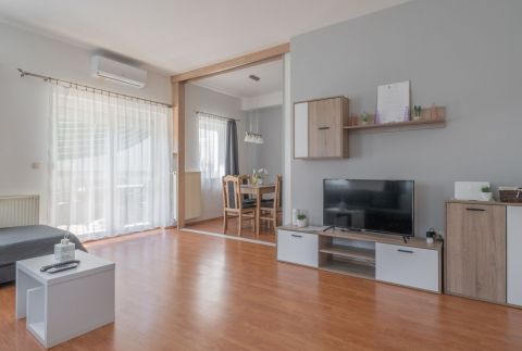 Silver Apartman10