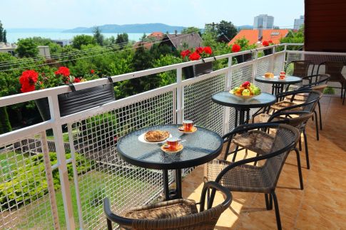 Balkon Apartmanház