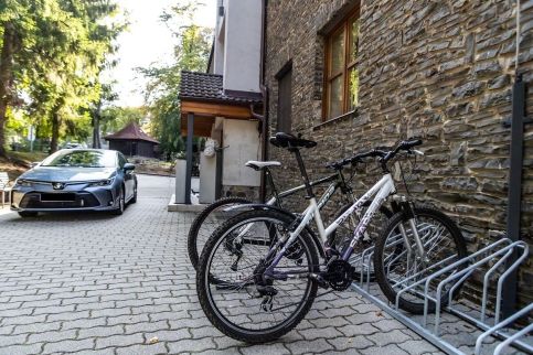 4 Évszak Hegyihotel107