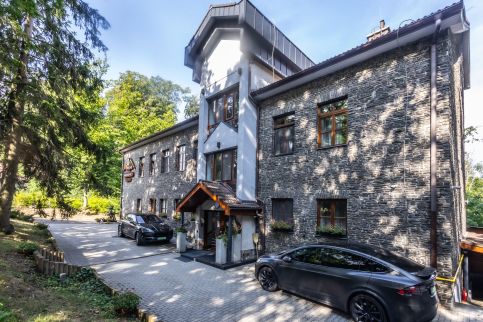 4 Évszak Hegyihotel54