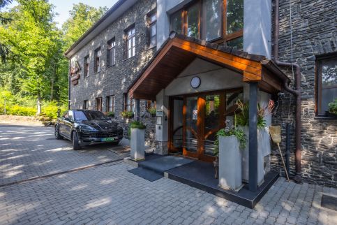 4 Évszak Hegyihotel56