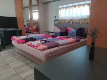 Kiera Villa Apartman10