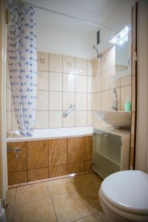 Otthon Laksz Apartman1