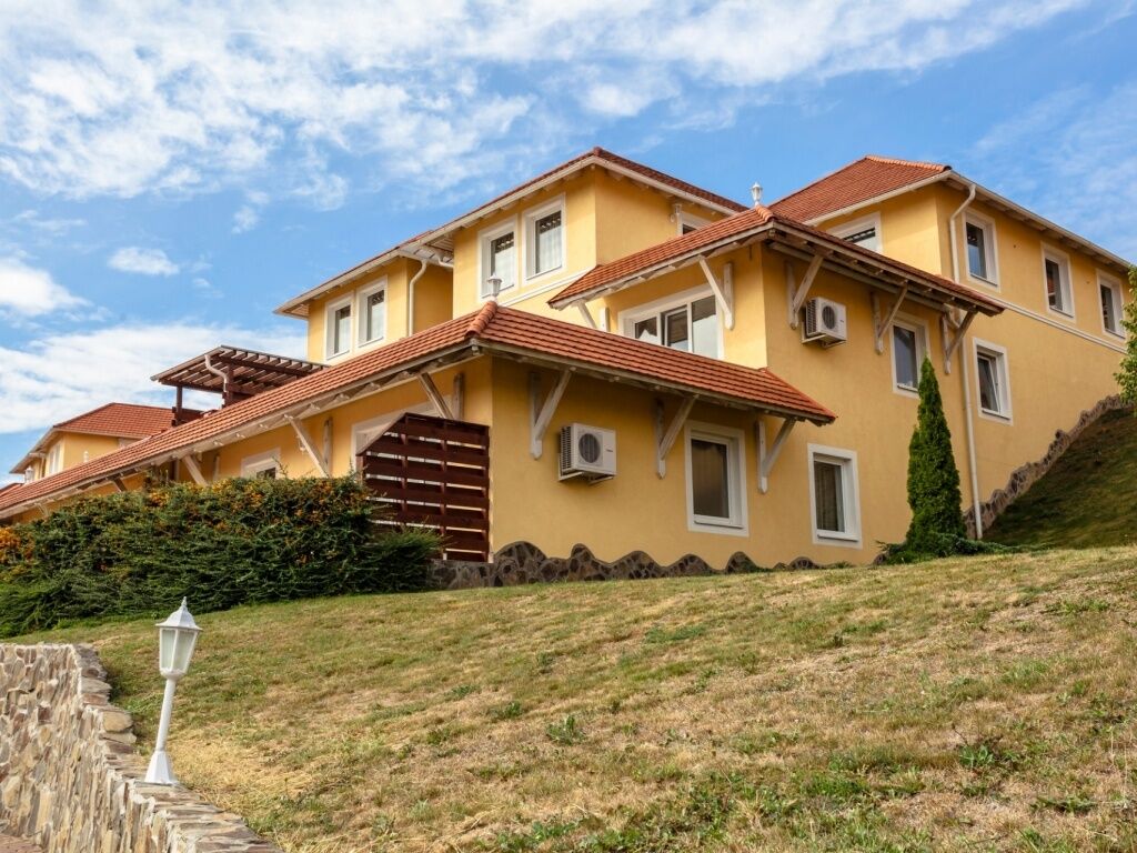 River Lux Apartman – Dunaszentmiklós