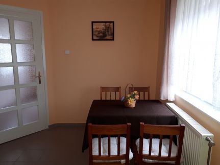 Lusti Apartman4