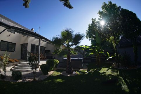 Tacskó Apartmanház68