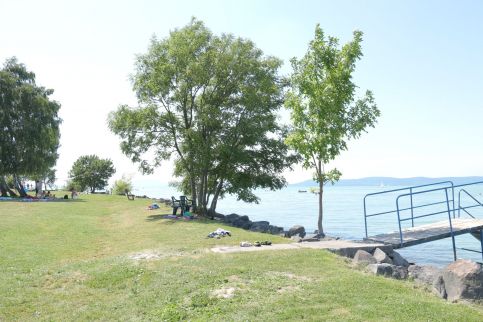 Balatontourist Vadvir g Kemping s d l falu Balatonszemes