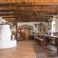 Nánaháza Villa