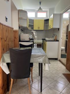 Zsuzsanna Apartman Balatonkenese2