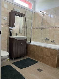 Zsuzsanna Apartman Balatonkenese6