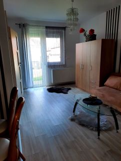 Betti Apartman27