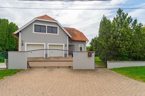 Kamilla Villa Balatonkenese9