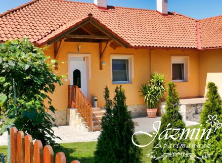 Jázmin Apartmanház