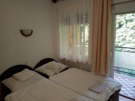 Gyöngy Apartmanház19