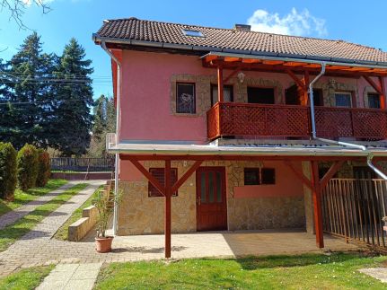 Gyöngy Apartmanház II14