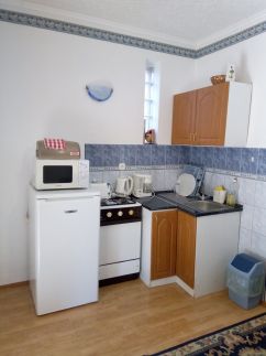 Gyöngy Apartmanház II10