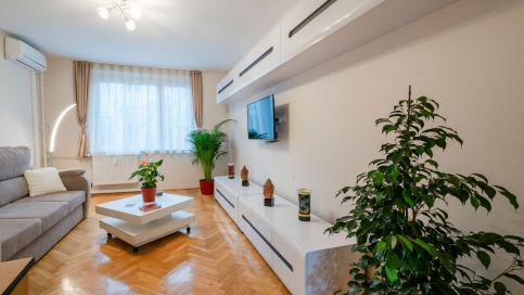 Elegancia Apartman34